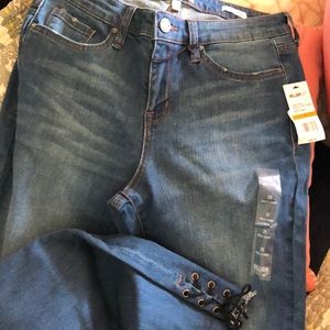 Cute William Rast Jeans
